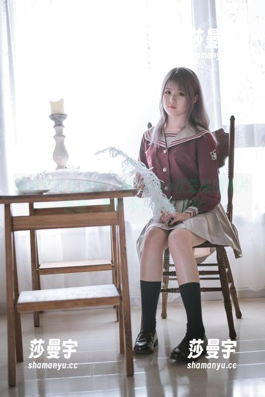 融合运动与美感：Akisoso秋楚楚的照片合集，解锁不一样的体验