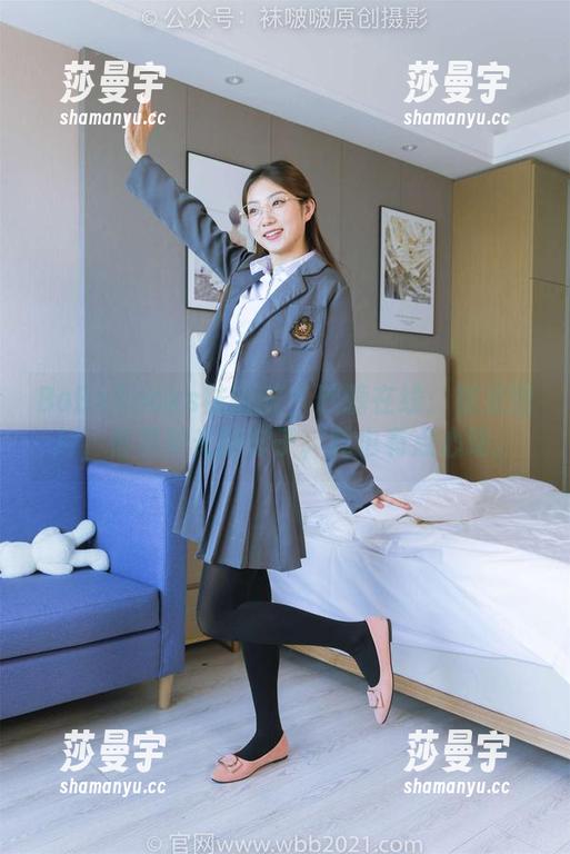 BoBoSocks袜啵啵 - 砂糖在线：裸足图片，借着阳光的影子，我也有点心动。