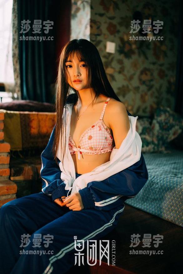 GIRLT果团网 - 看，龚玥菲的瑜伽图集，连阳光都忍不住想靠在她身边，自然充满默契