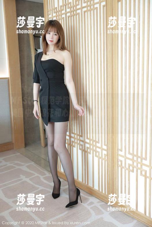 MFStar模范学院-艾莉Evelyn MFStar模范学院 - 艾莉Evelyn的海边美图中,浪花和心情似乎都被晒得有点过火了!