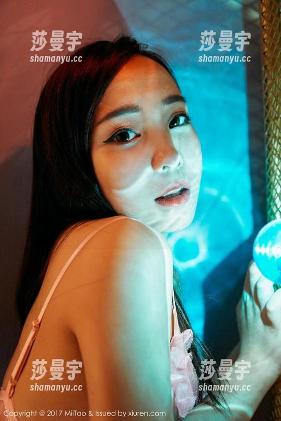 MiiTao蜜桃社-缇娜美Tinami MiiTao蜜桃社 - 缇娜美Tinami的校园美图合集,光影和氛围让我忍不住想多看几眼,她怎么能这么会选角度!