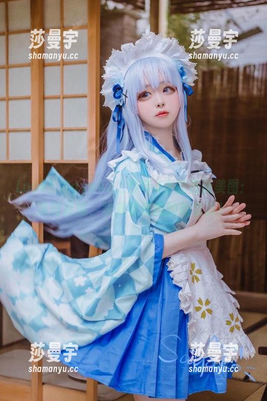 Look！Sayako＿今年4岁的最新美图：凑阿库娅，快来看看我的新套路！