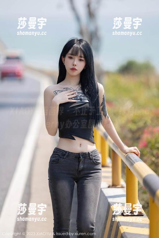 XIAOYU语画界 - 不止于工作，绯月樱-Cherry办公室图库精选