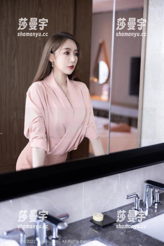 Xiuren秀人网 - 夏甜甜女王合集，壁纸里藏着的小秘密