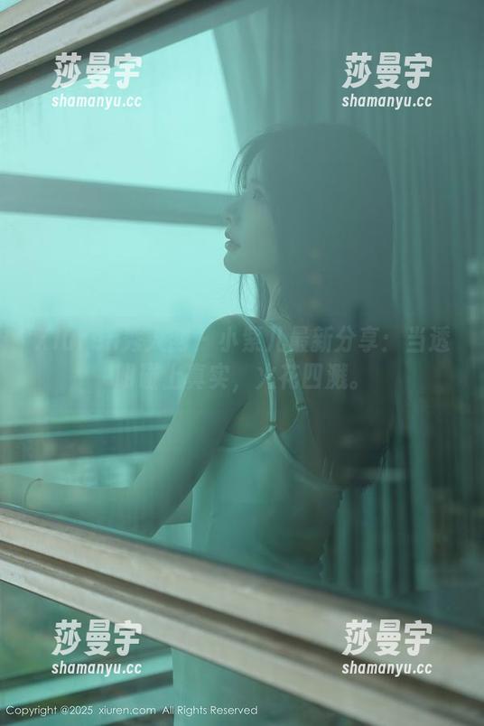 Xiuren秀人网 - 小紫儿最新分享：当透明碰上真实，火花四溅。