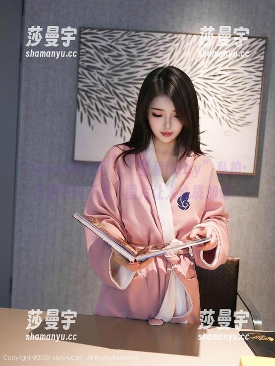 Xiuren秀人网 - “星星baby”私拍：自拍中的天才，图片让人心跳加速…