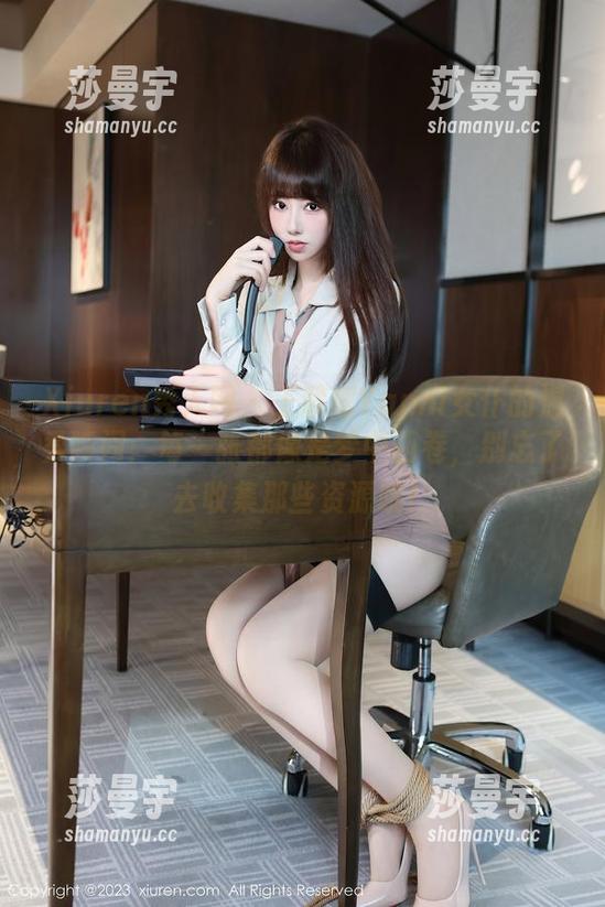Xiuren秀人网 - 王馨瑶Yanni女仆的温柔瞬间：每一张都像是梦中画卷，别忘了去收集那些资源哦！
