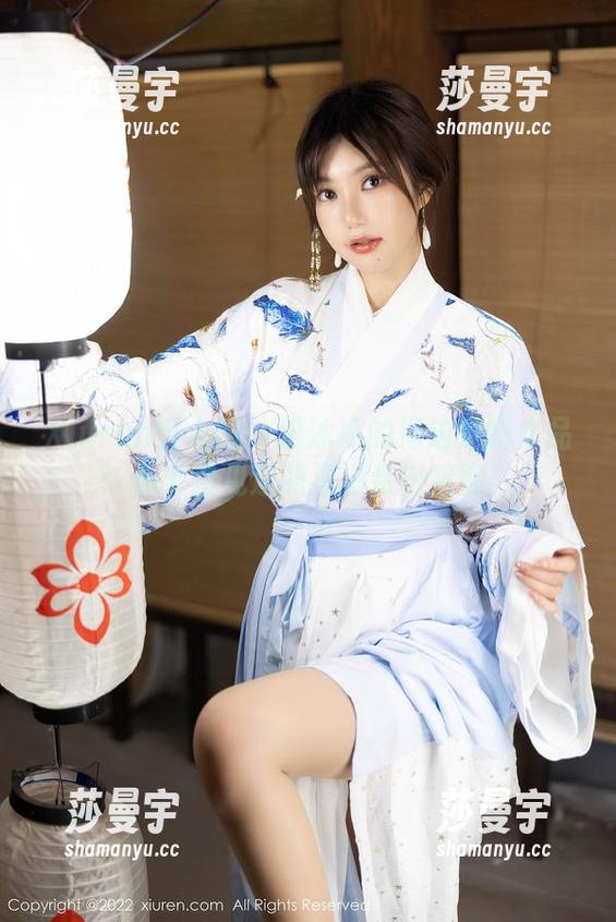 Xiuren秀人网 - 田冰冰的海边定制作品：你未曾见过的海浪亲密接触！
