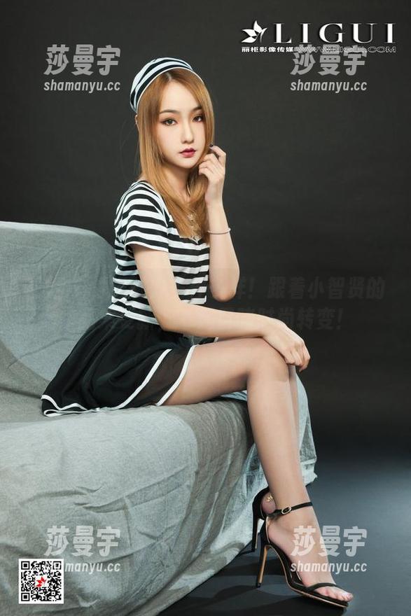 丽柜 - 制服魅力多种多样！跟着小智贤的作品集更新，一起目睹时尚转变！