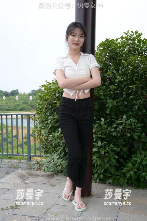 初夏女神-依依 初夏女神 - 依依带你走进美图的邻家女孩学习篇:书本、梦境和那些年