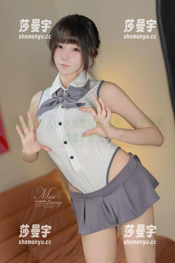 来看看咬人小小兔的制服图包，分享快乐的兔子时光！