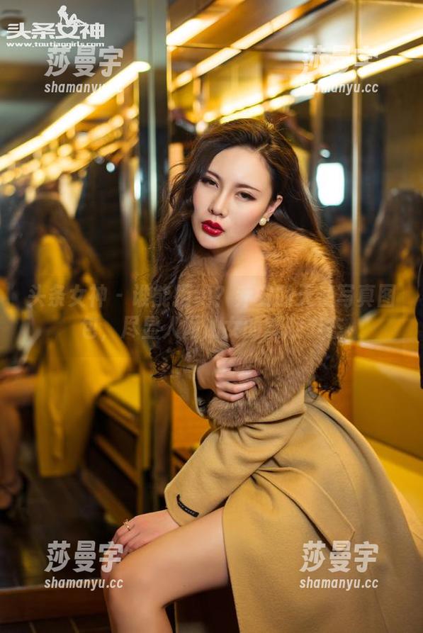 头条女神 - 谁能拒绝？乔安的天使写真图包，尽显人间仙女的翩翩姿态