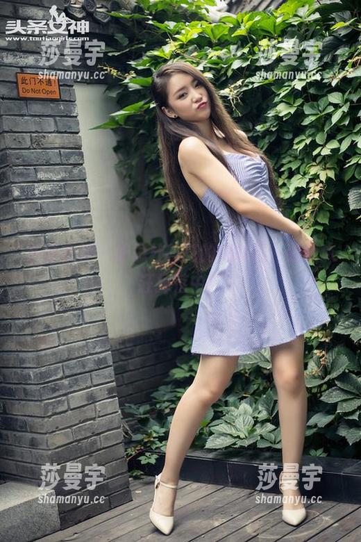 头条女神 - 妒忌杜花花的秘书照，资源疯狂掉落中！