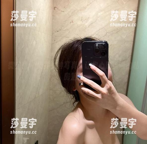 微密圈 - 奶雯女神写真：让你心脏噗通的私房魅力