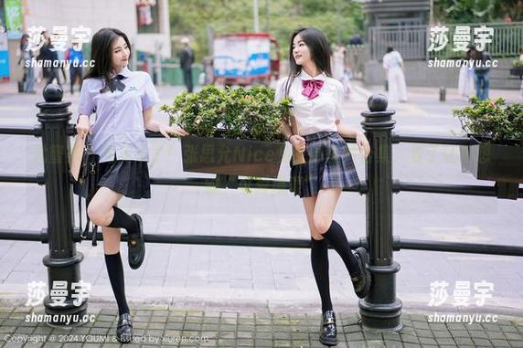 尤蜜荟 - 兔兔来了！张思允Nice兔女郎图片合集，看了让你想喊“可爱爆表”