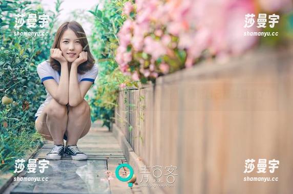 推女神 - Lee小棠一袭白衬衫，私房美图，感觉自己都被洗脑了！