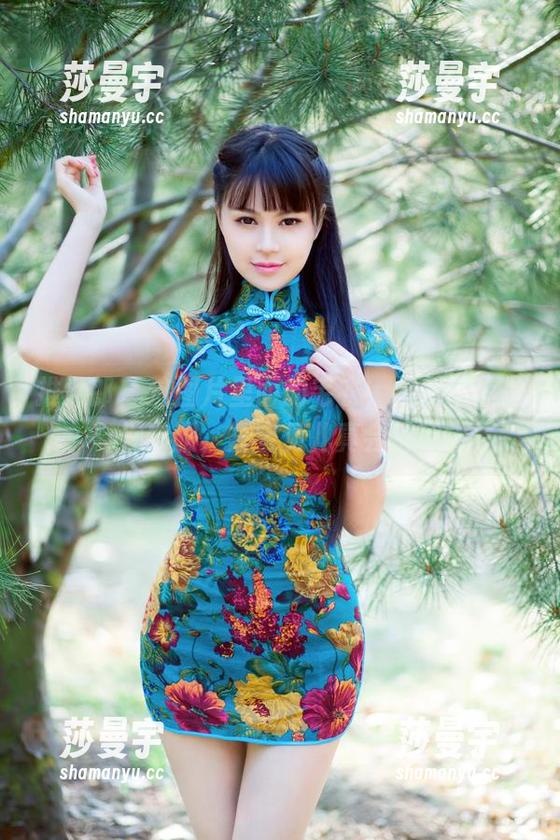 推女郎-嘉宝贝儿 推女郎 - 这图片里面的毛衣,显然不止是件衣服,嘉宝贝儿真会搭!