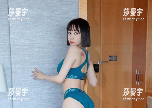 微密圈 - 果儿Victoria的自拍之旅：在资源中发现真实的自己
