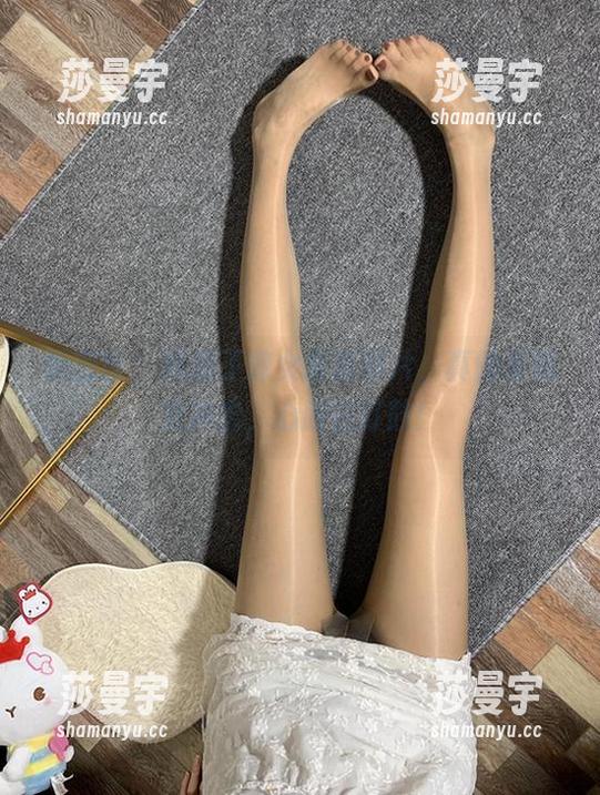 微密圈 - 桃脱了修女最新照片，真的是视觉冲击，心脏在打鼓！