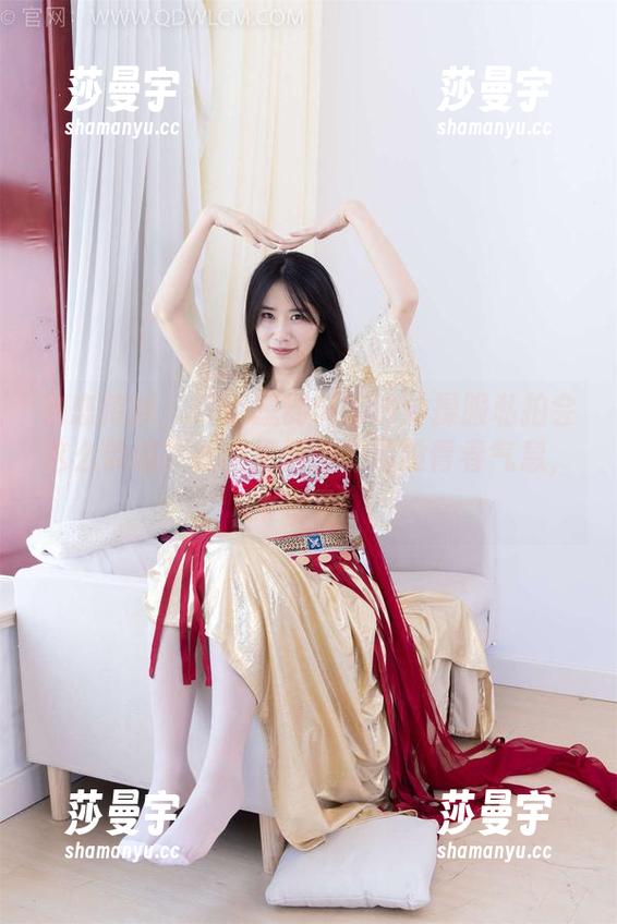 物恋传媒 - 谁能想到嘟嘟的体操服私拍会这么带感？原图里透出的那股青春气息，太绝了。