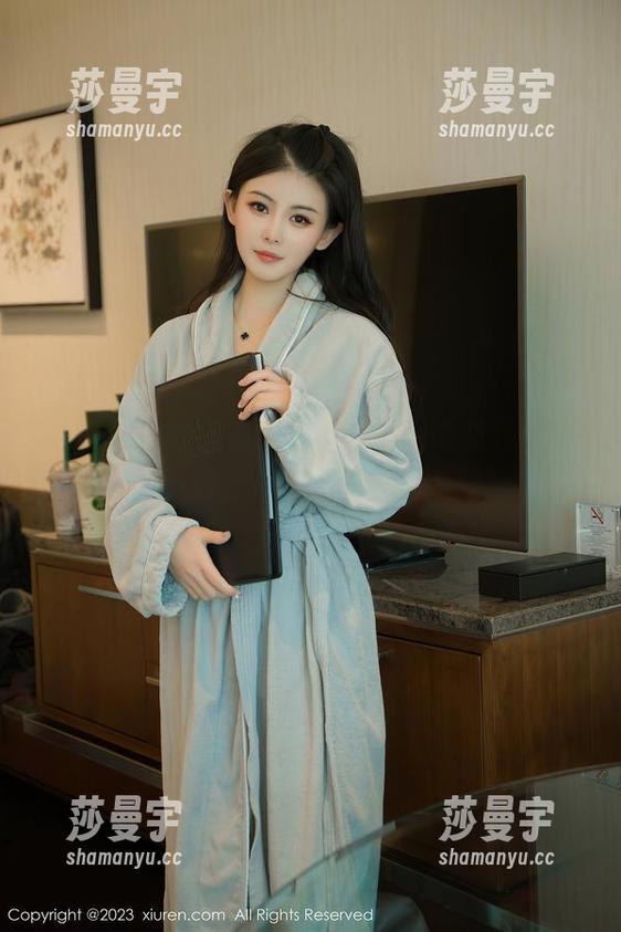 秀人网 - 校园奇遇记：Elise谭晓彤图包下载，带你遨游青春！
