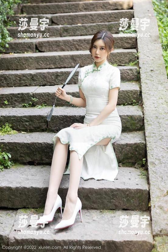 秀人网 - Lovely璐璐女仆系列：精选美图，送你一整套梦中情景！
