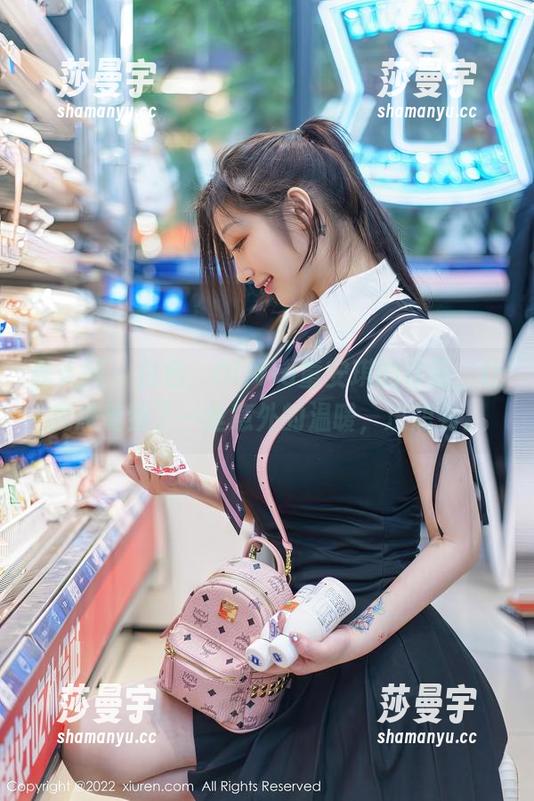 秀人网 - 白色，Olivia童安琪的作品，让我感受到了一丝意外的温暖，没想到。
