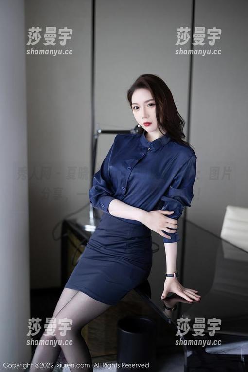 秀人网-夏晓Maggy 秀人网 - 夏晓Maggy调皮的圣诞:图片分享,一场关于光与影的冒险!