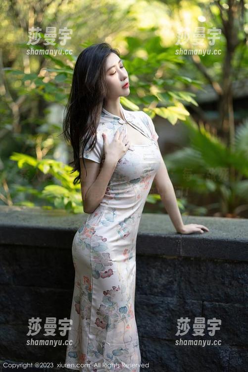 秀人网-小狐狸Sica 秀人网 - 小狐狸Sica写真集:每一张死库水都是对我的灵魂拷问!