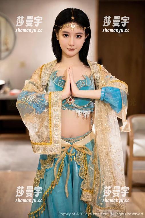 秀人网 - 杨晨晨女友写真：无圣光，但光彩照人！