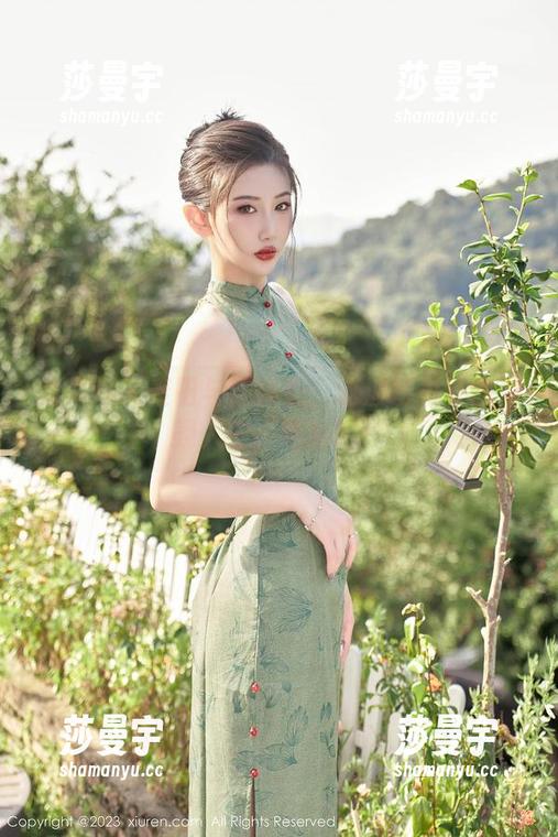 秀人网 - 麦田与连体衣：这波摄影让我怀疑人生，哈哈哈！