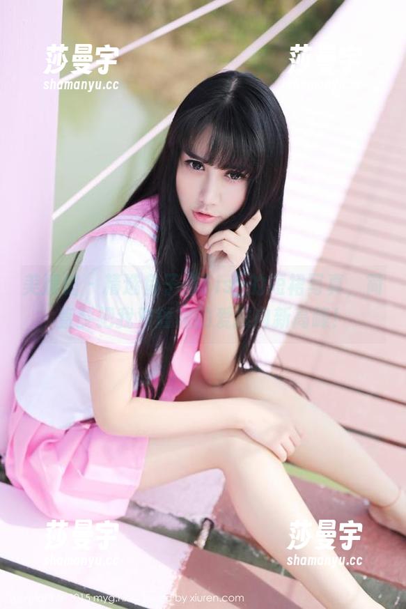 美媛馆 - 精选鱼子酱Fish的短裙写真，简直要把我对短裙的爱推向新高峰！