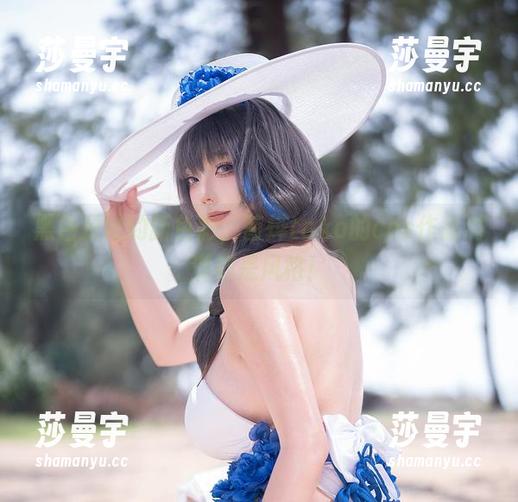 黑色是她的新色彩，菌烨tako的cos作品满满都是风格！