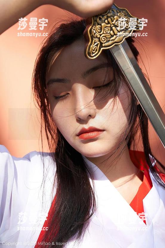 蜜桃社 - 桃乃香Tina高清职业装作品，谁说工作不能私心点？