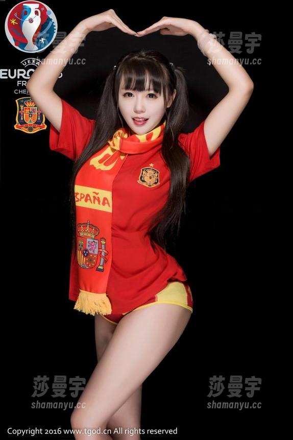 青豆客-谭晓彤 青豆客 - 看谭晓彤如何用蕾丝私房扫描你的心灵,图包也有深度!
