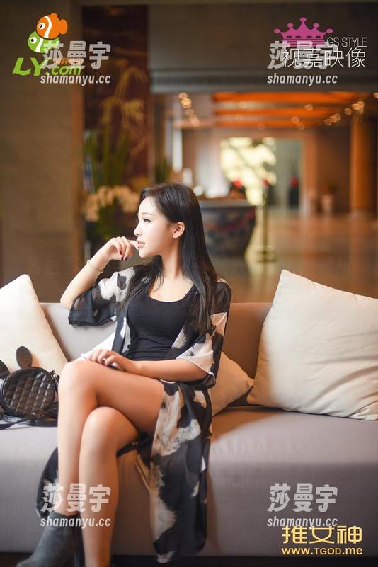 青豆客-魏扭扭 青豆客 - 制服写真更新又双叕来了,魏扭扭教你如何当模特!